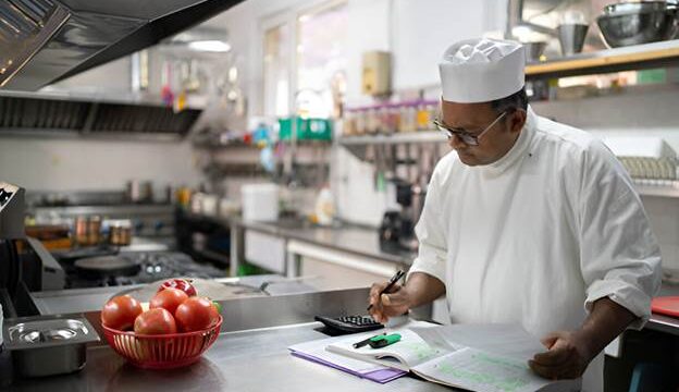 تحلیل جامع درآمد طباخی 